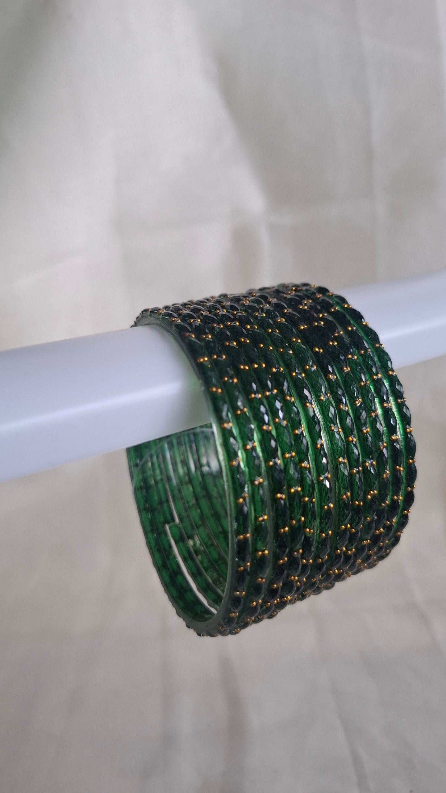 GLASS BANGLES (DARK GREEN)