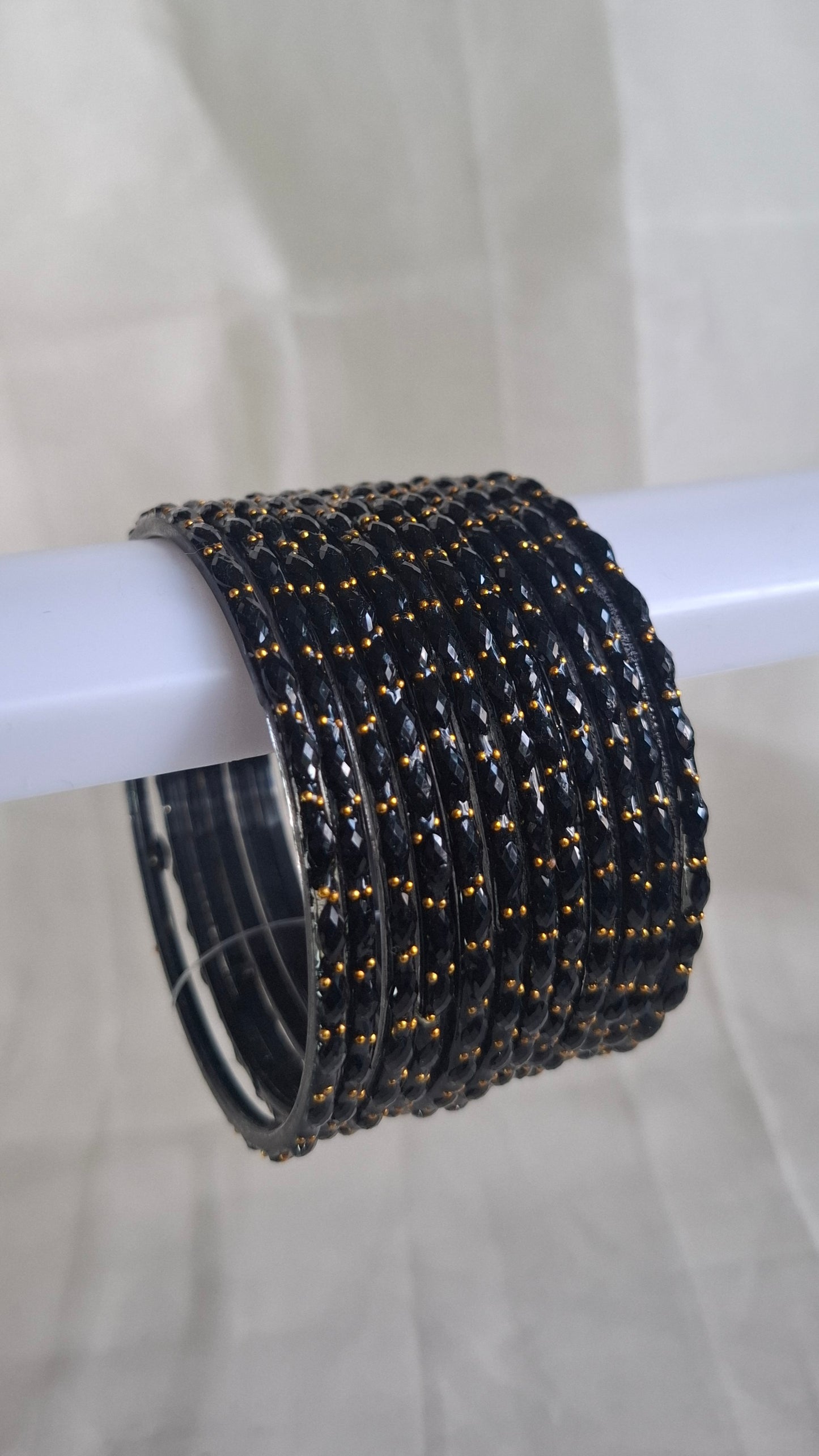 GLASS BANGLES (BLACK)