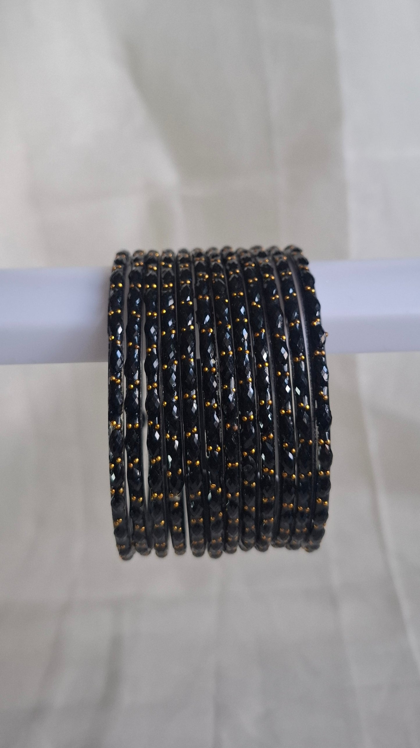 GLASS BANGLES (BLACK)