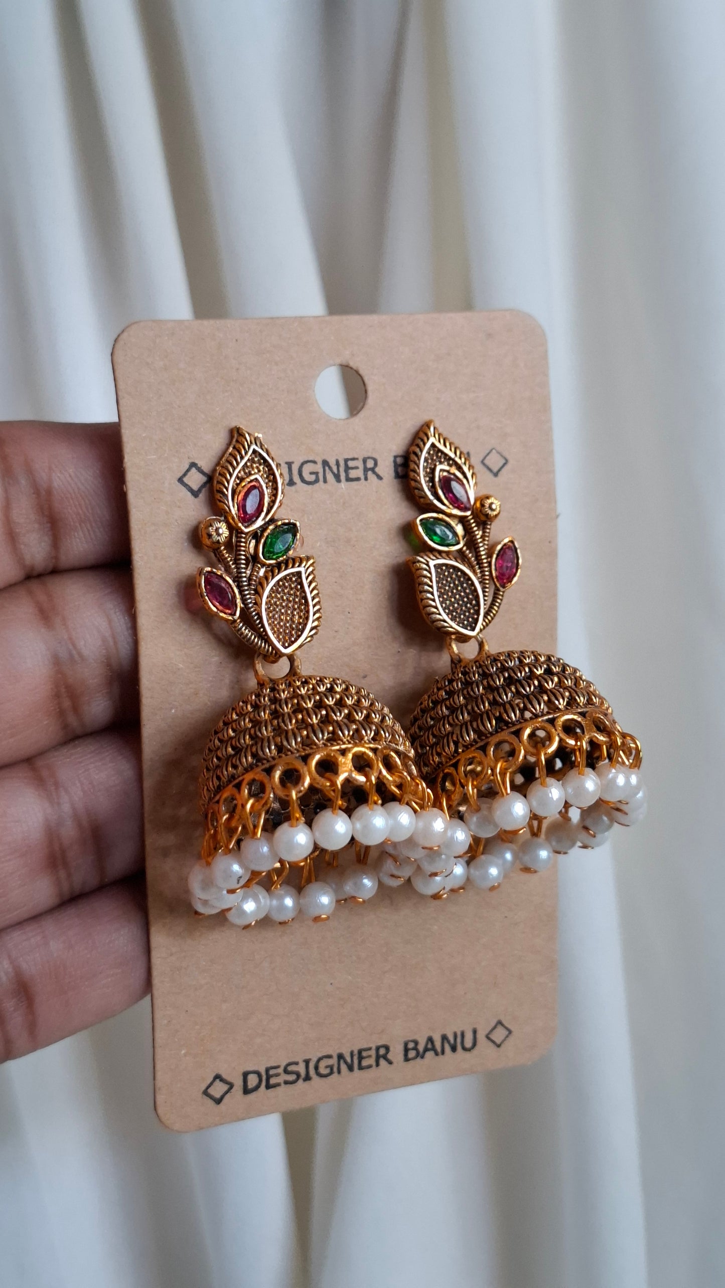 ANTIQUE GOLD JUMKHAS E0404