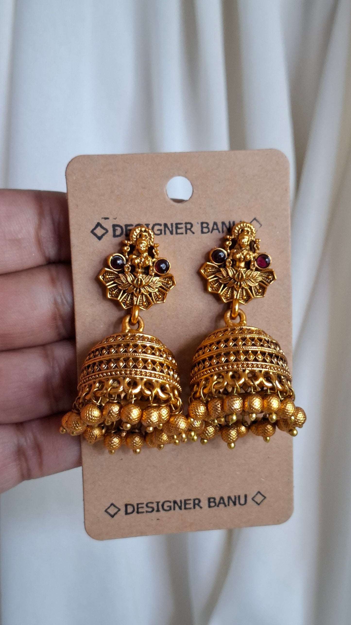 ANTIQUE GOLD JUMKHAS E0399