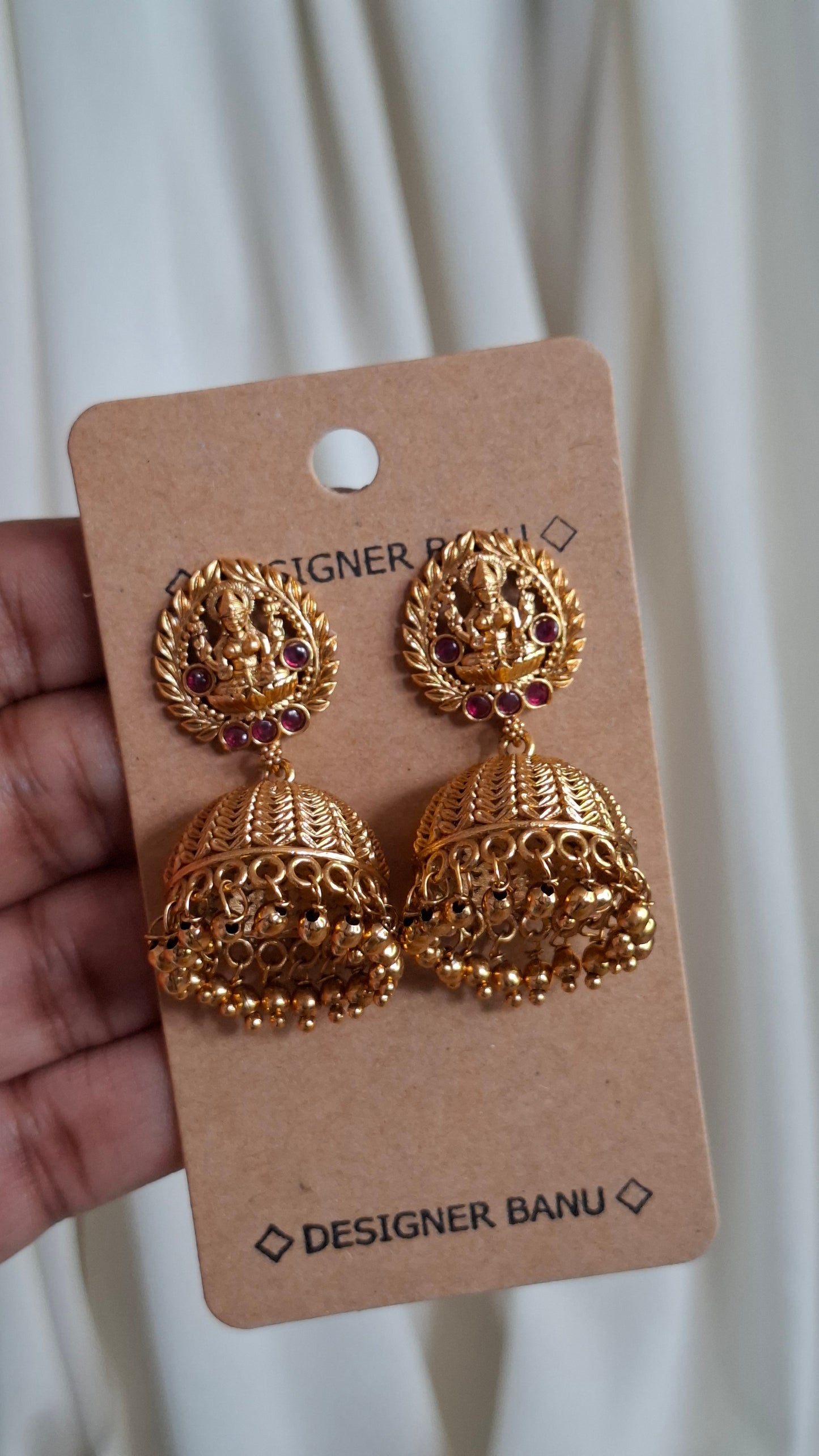 ANTIQUE GOLD JUMKHAS E0406