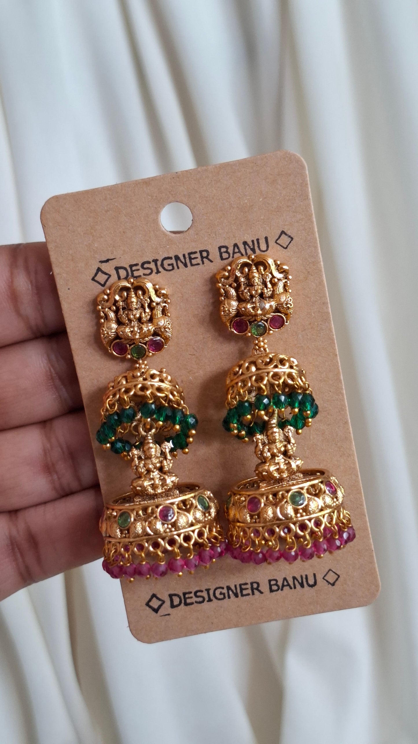 ANTIQUE GOLD JUMKHAS E0401