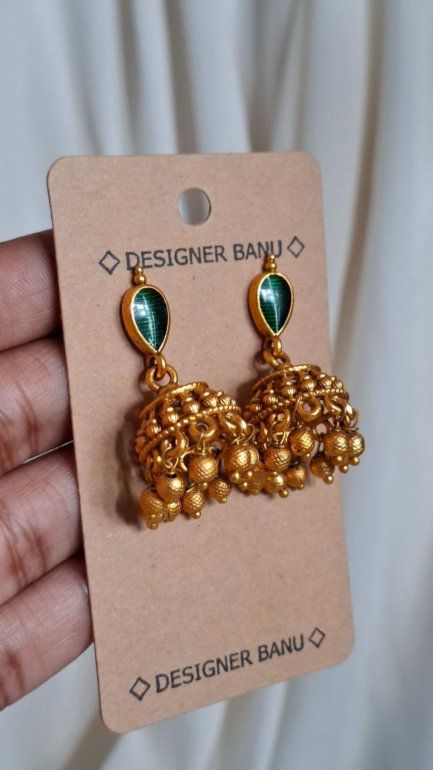 ANTIQUE GOLD JUMKHAS E0412