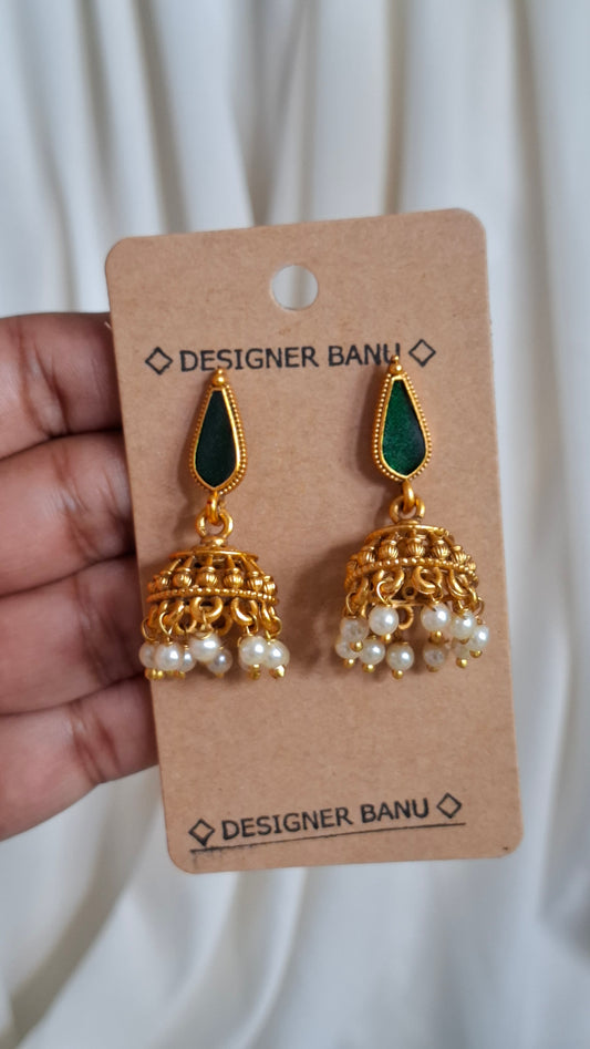 ANTIQUE GOLD JUMKHAS E0411