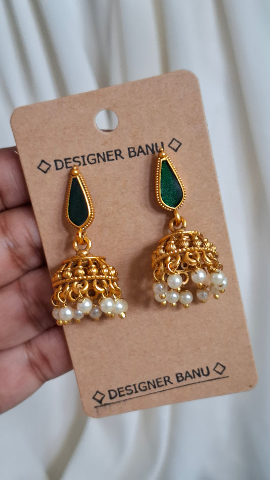 ANTIQUE GOLD JUMKHAS E0411