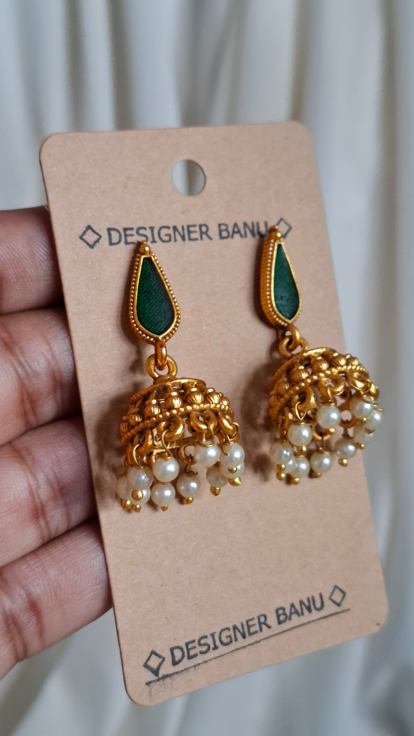 ANTIQUE GOLD JUMKHAS E0411