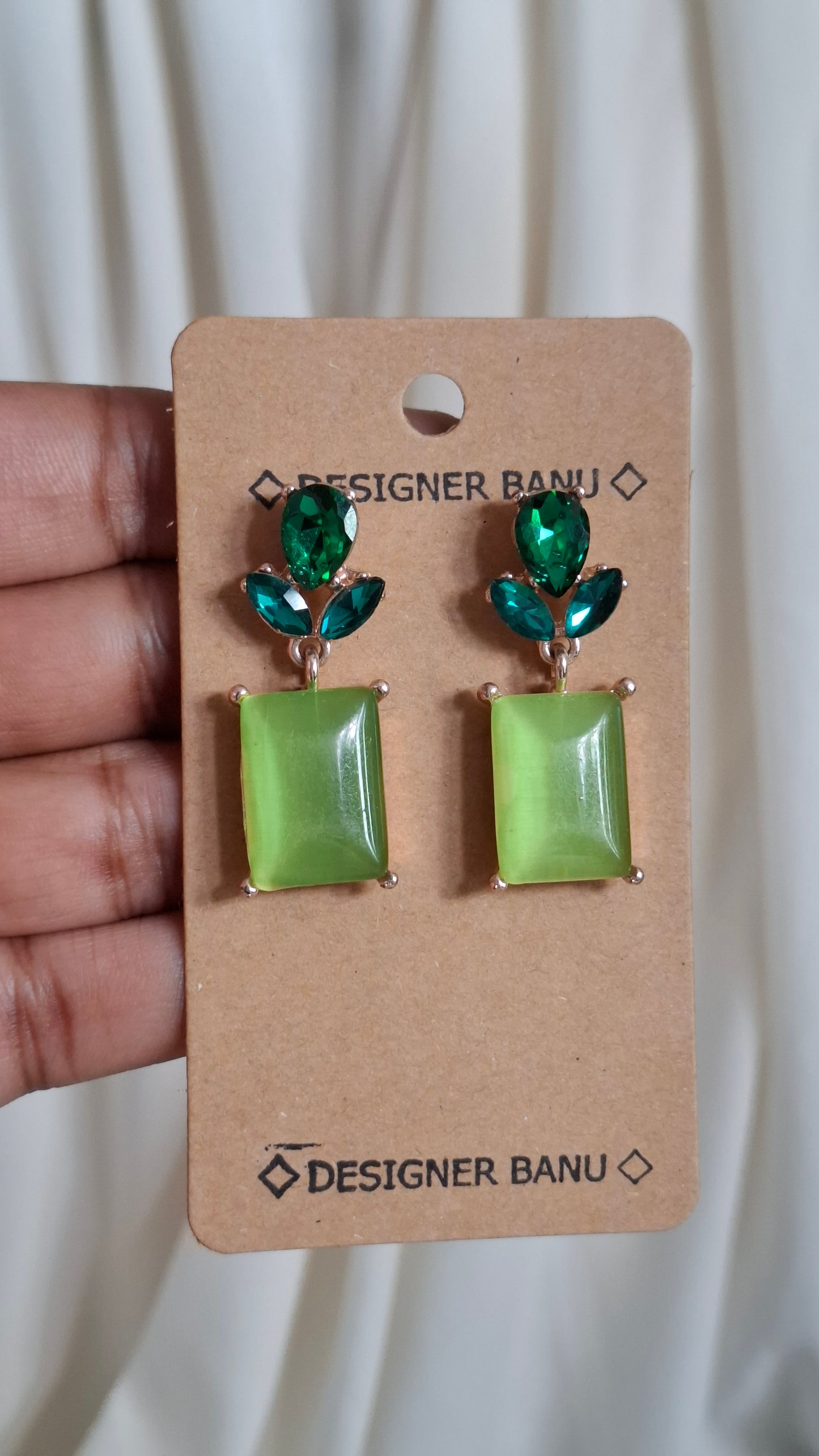 GREEN DROP EARRINGS E0391