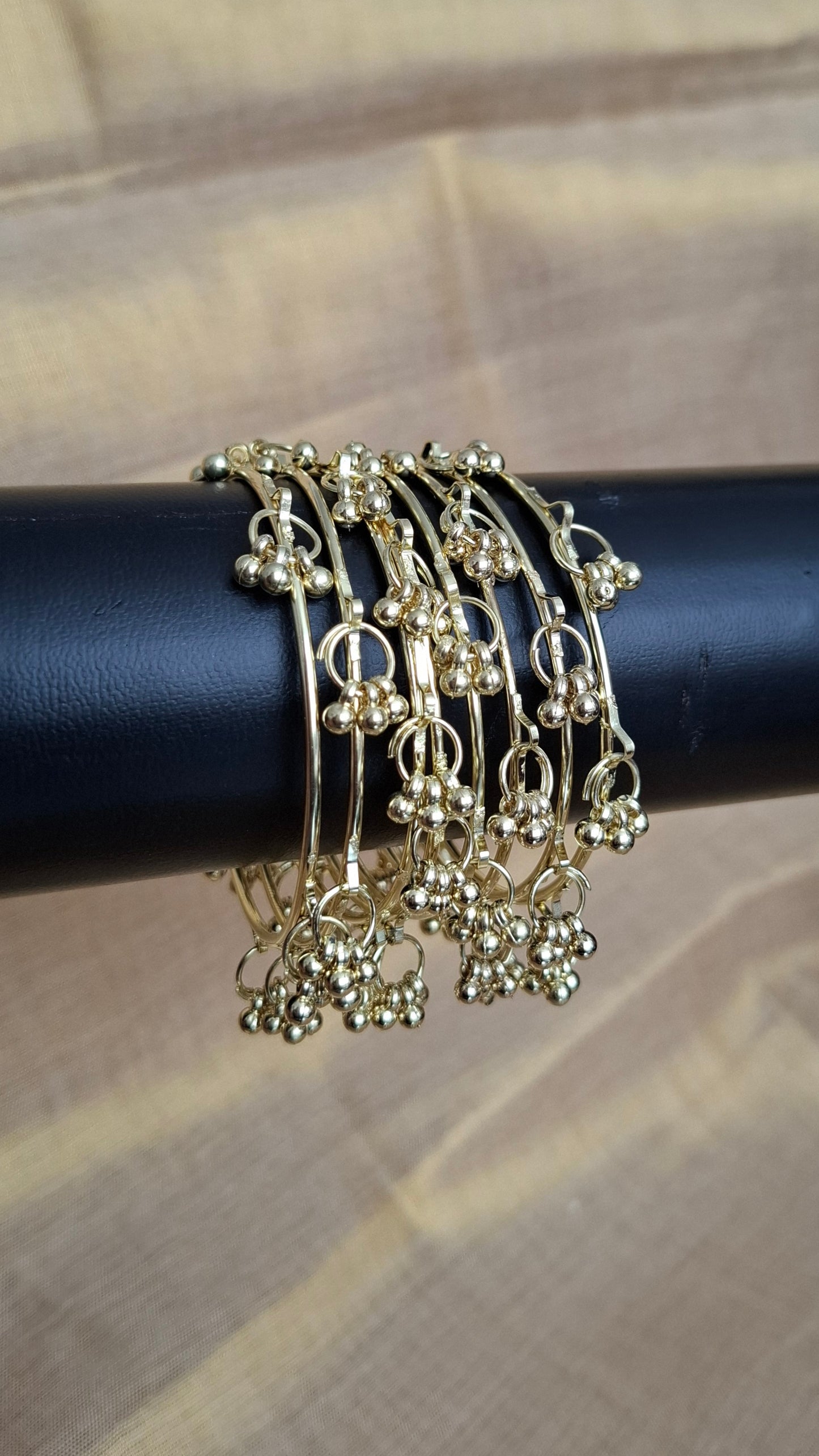 GOLD GHUNGROO BANGLES