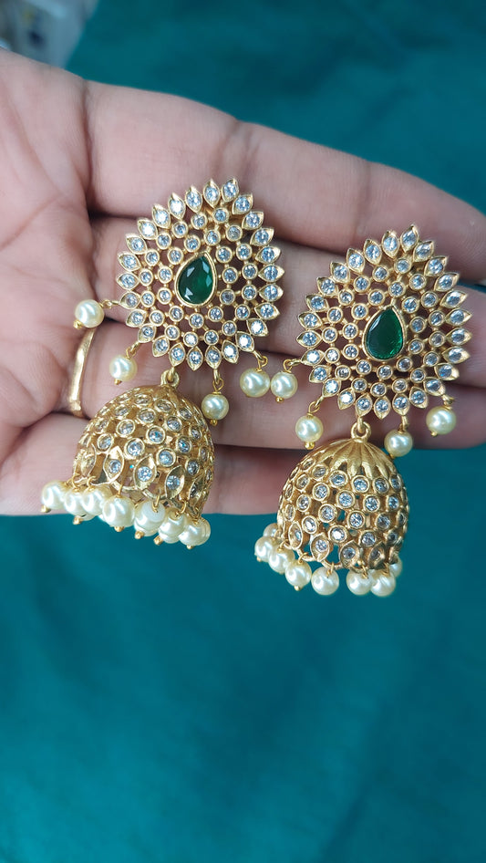 ANTIQUE GOLD A.D. STONE JUMKHAS E0205