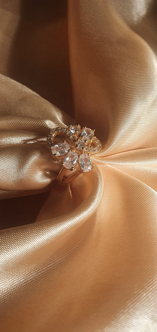 A.D.white ring (yellow gold)