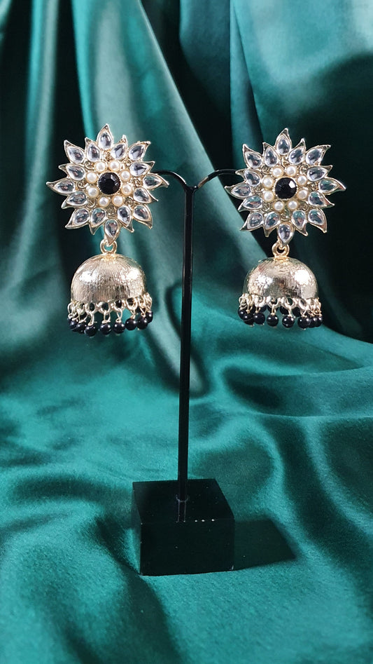 CHAMPAIGNE GOLD & BLACK LARGE JUMKHAS