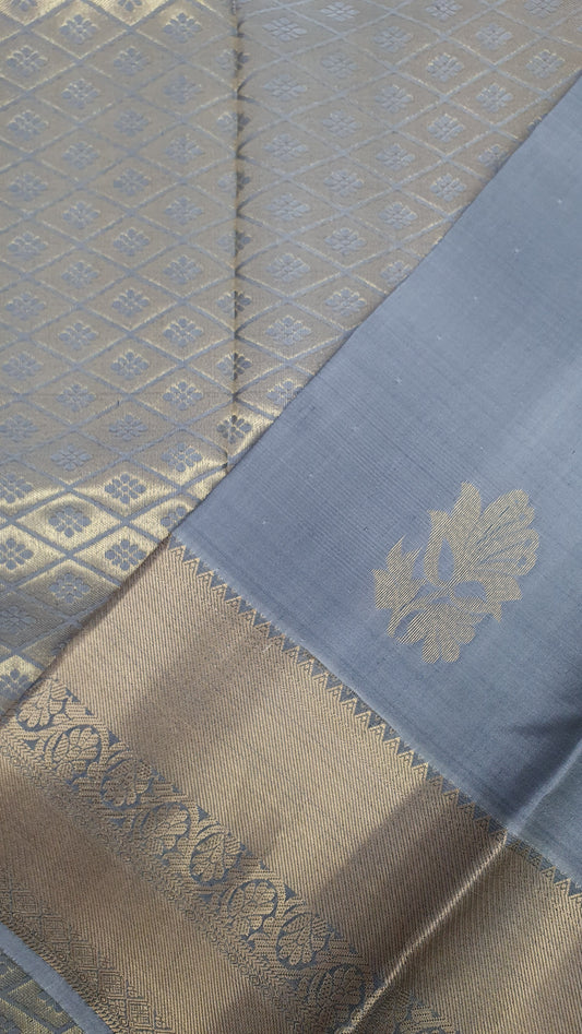 GREY KANJIPURAM SILK SAREE
