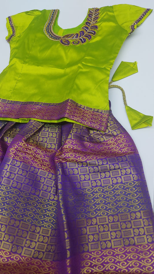 PARROT GREEN & PURPLE SKIRT & BLOUSE.L