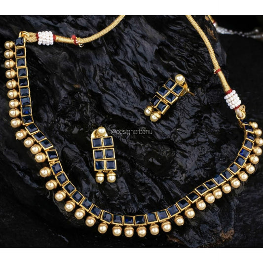 Black necklace + earrings